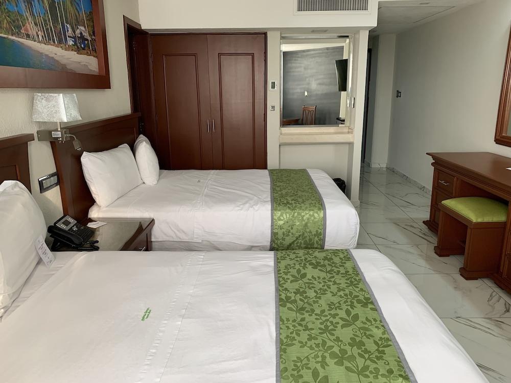 Hotel Lois ורקרוז מראה חיצוני תמונה