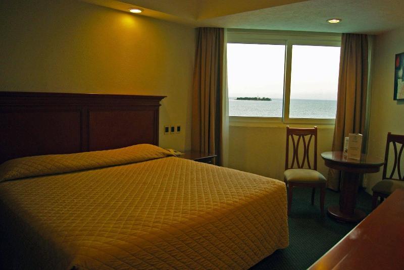 Hotel Lois ורקרוז מראה חיצוני תמונה